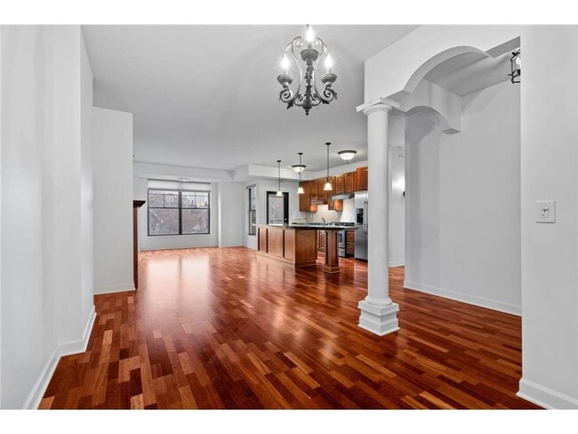 Building Photo - 317 Groveland Ave Unit 521