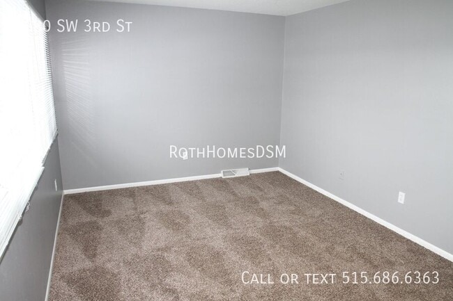 Photo - 4800 SW 3rd St