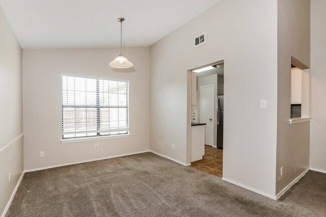 Photo - 514 Sims Dr House