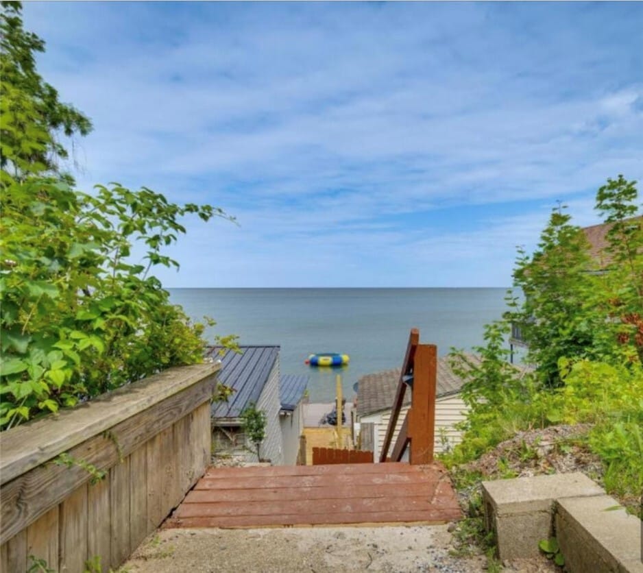 Photo - 182 Lake Bluff Rd