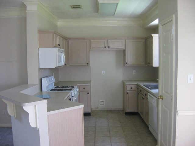 Photo - 6535 Woodland Oaks