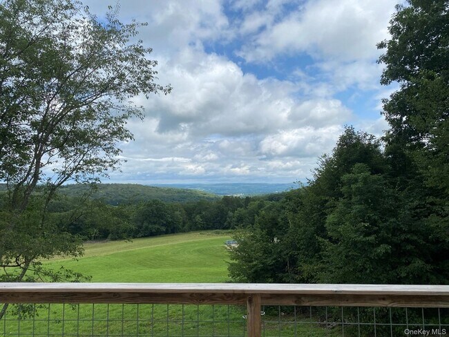 Photo - 641 Smithfield Rd