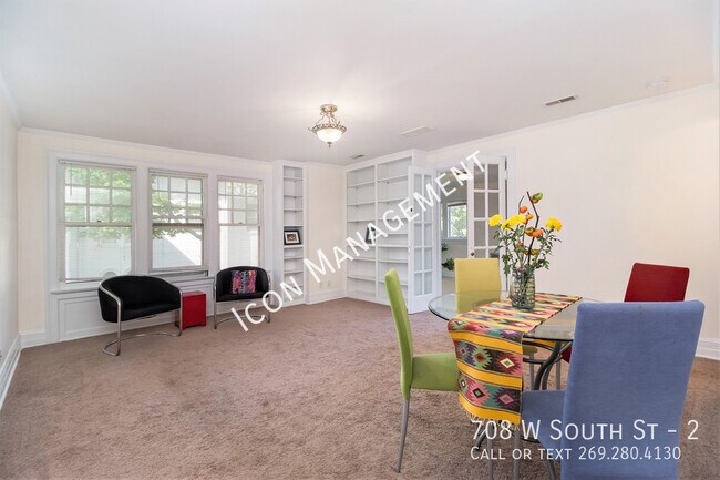 Photo - 708 W South St Unit 2