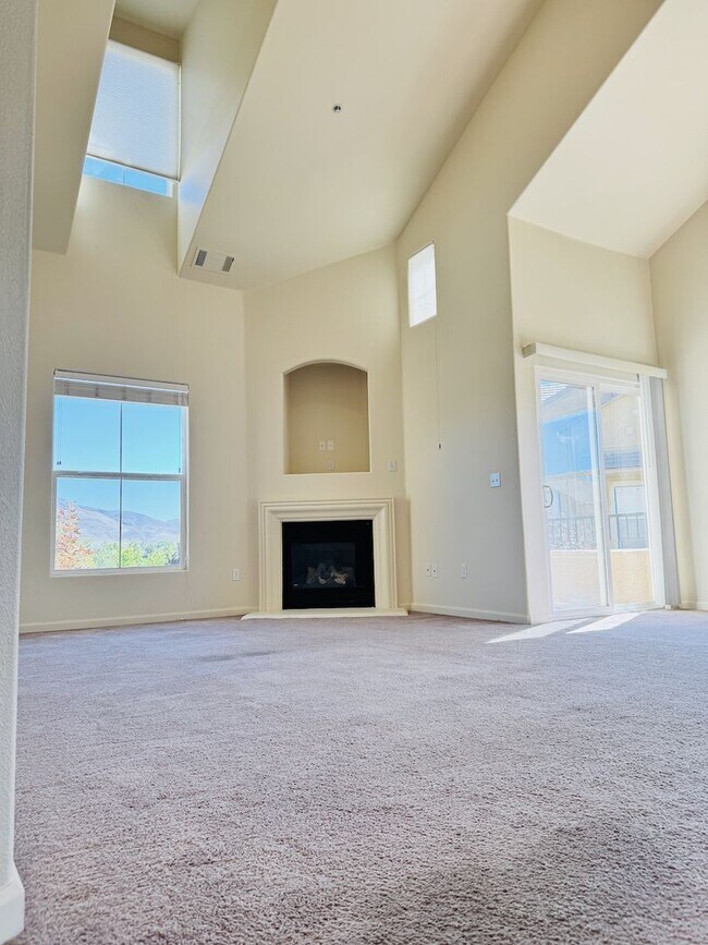 Photo - Townhouse in Triana South Meadows