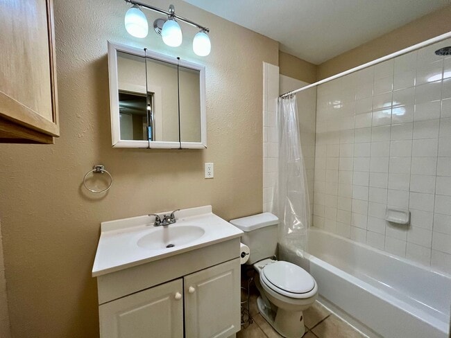 Photo - 301 Amarillo St