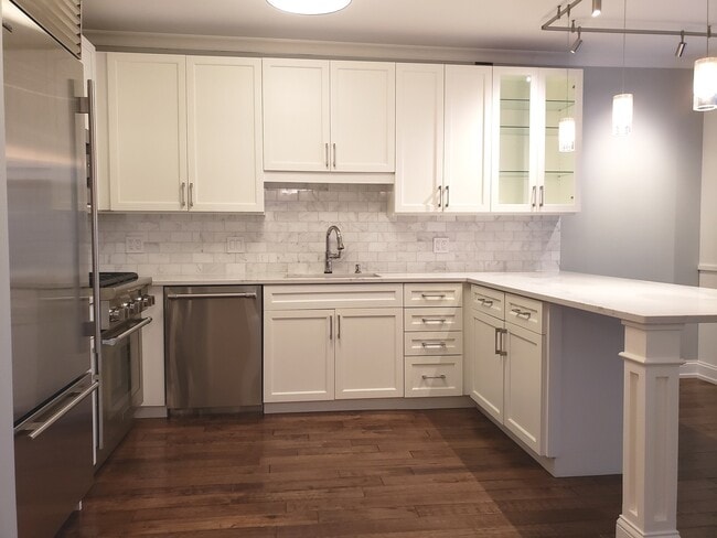 Photo - 21 W Chestnut St Unidad 906