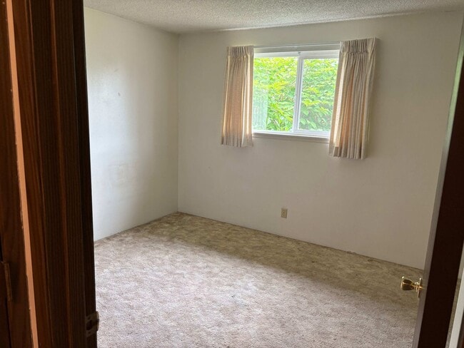 Photo - 312b Unidad 4878 Elderberry Lp