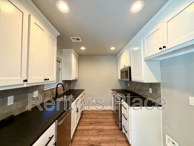 Photo - 1939 W Pittsburg Pl