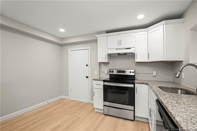 Photo - 106 River Rd Unidad 4