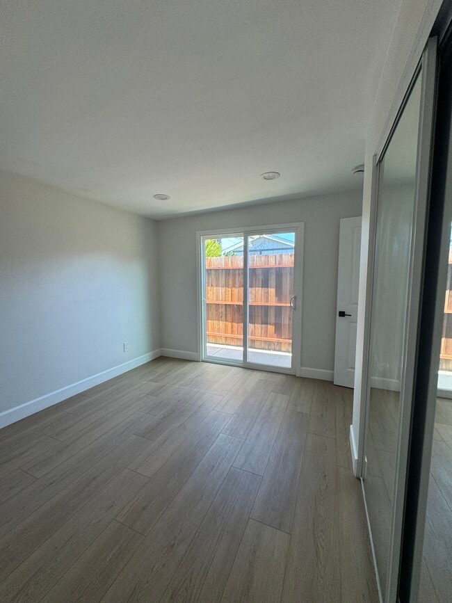 Photo - 729 Tressy Ave