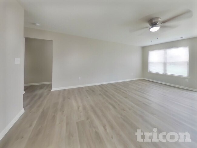 Photo - 11491 N Creekside Dr