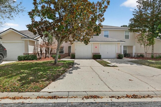 Photo - 805 Old Bridge Rd