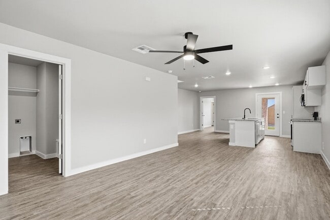 426 Elmont St