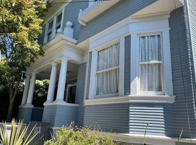 Photo - 1538 62nd St