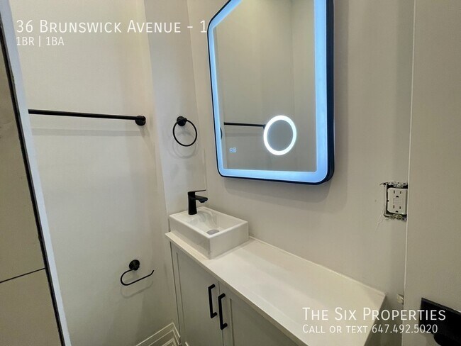 Photo - Brand New Bachelor Apartment in the Heart of Downtown Unité 1