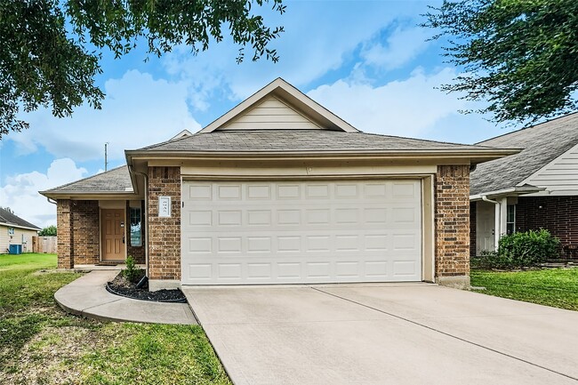 Building Photo - 5935 Brenwood Trails Ln