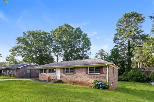 Photo - 1320 N Cherokee Ave