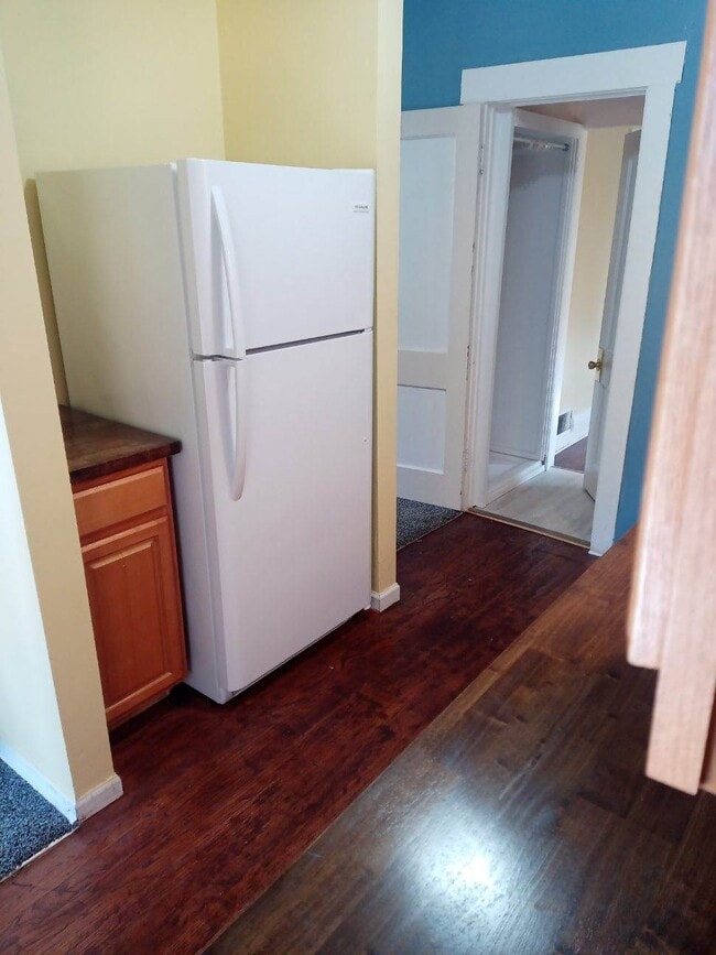 Photo - 403 2nd St Unit 2