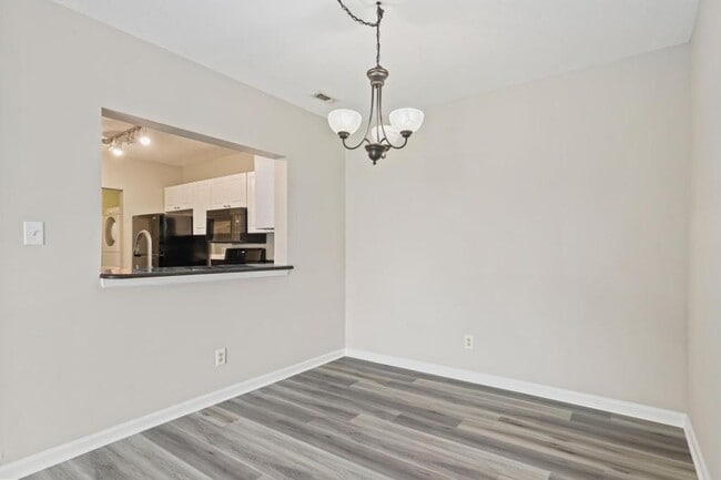 Photo - 20273 Beechwood Terrace Unit 202