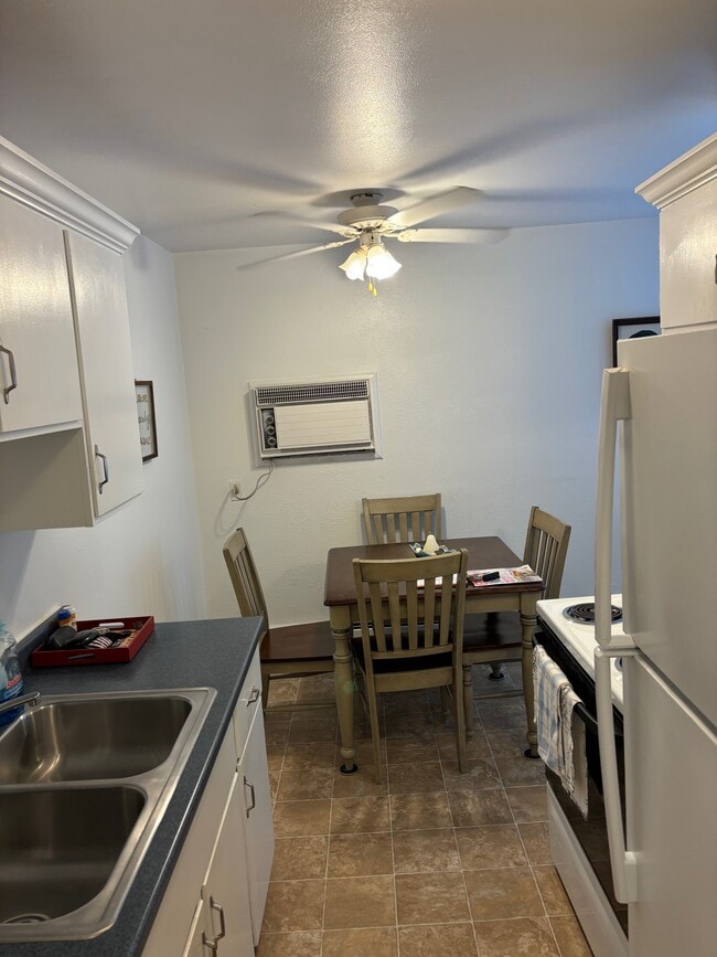 Photo - 121 W William St Unit 302