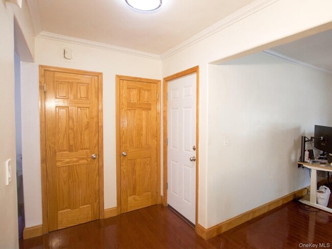 Photo - 209-20 42nd Ave