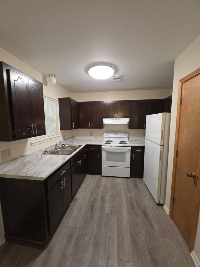 Photo - 1009-1023 W. 12TH Unit 1023 W 12th St