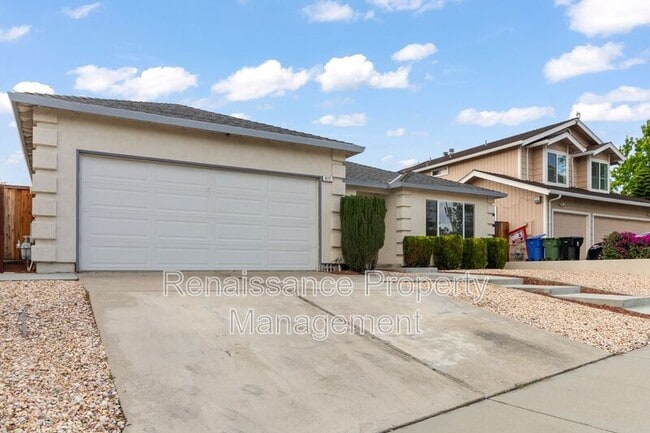 Building Photo - 677 Chardonnay Dr
