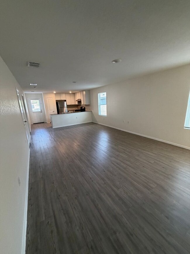 Photo - Beautiful VIDA Home Available Now – 2 Weeks FREE Rent!