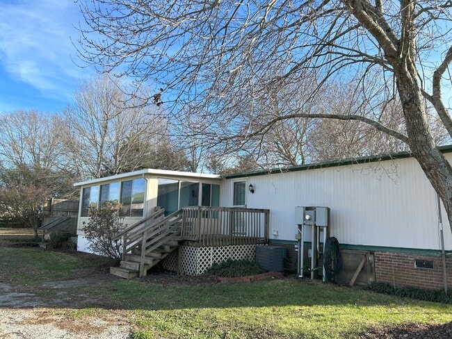 Photo - 421 Happy Valley Rd