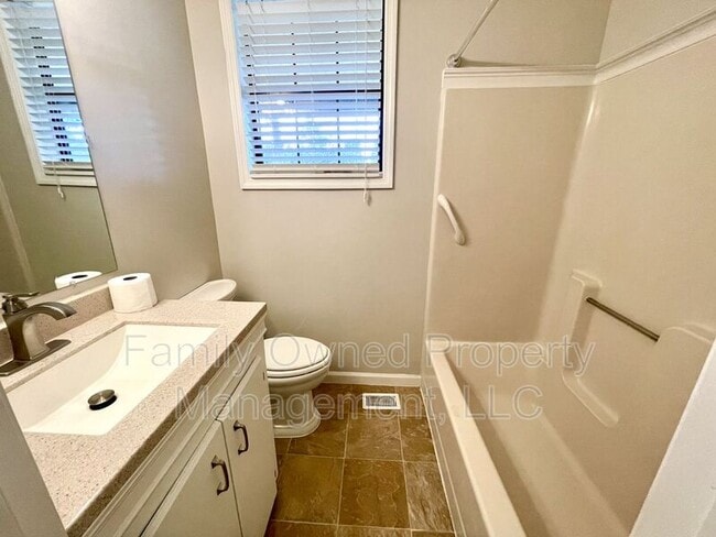 Photo - 214 New Grade Rd