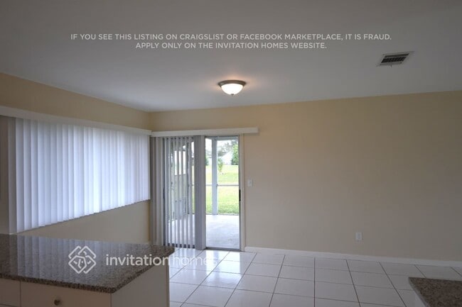 Photo - 785 SW Belmont Cir