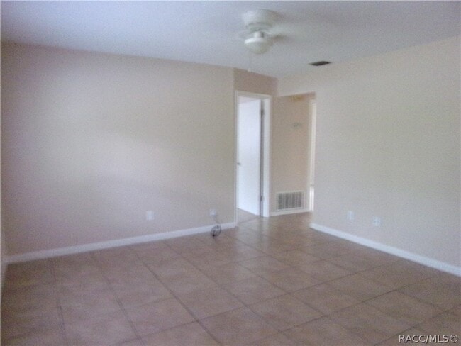 Photo - 701 Emery St