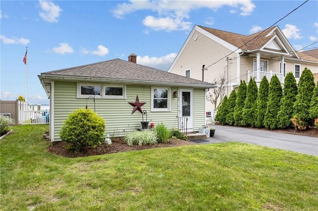 Photo - 75 Charlotte Dr