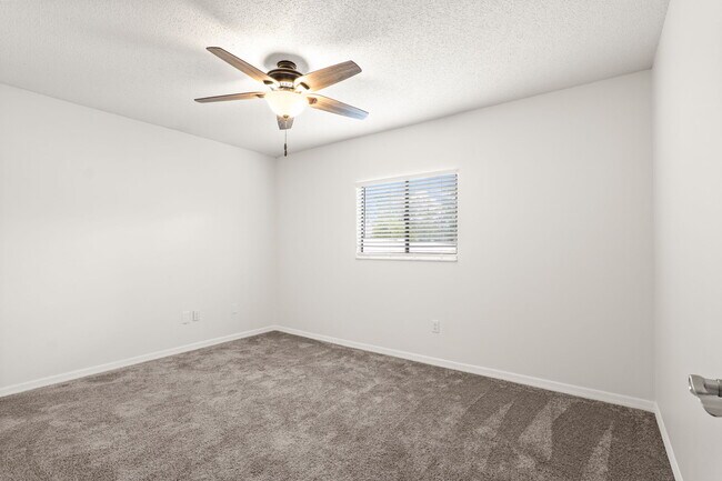 Photo - 801 Young Ave NW