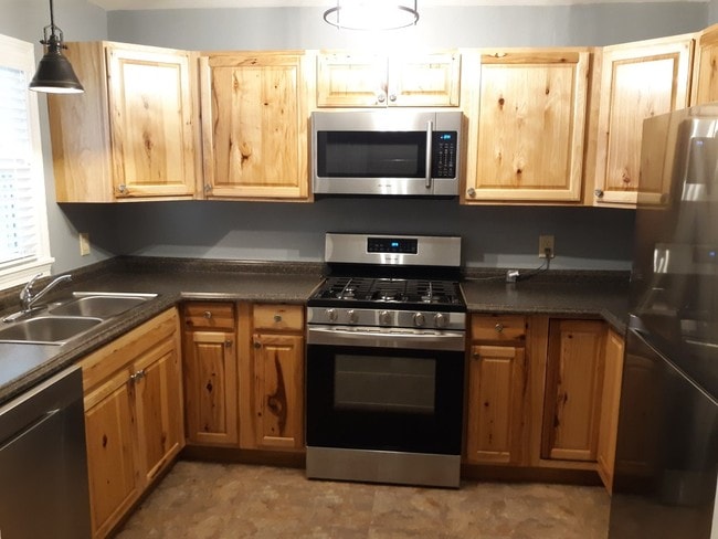 Photo - 215 S Berry St