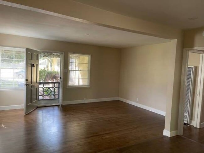 Photo - 2272-2274 Grand Ave Unit 2274