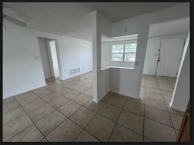 Photo - Must See - 3-bedroom, 1-bath single family home with fenced in yard in Port Richey