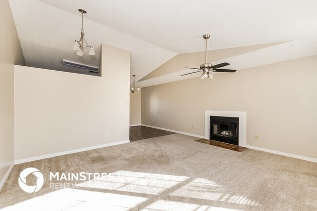 Photo - 1104 Atterbury Cir S