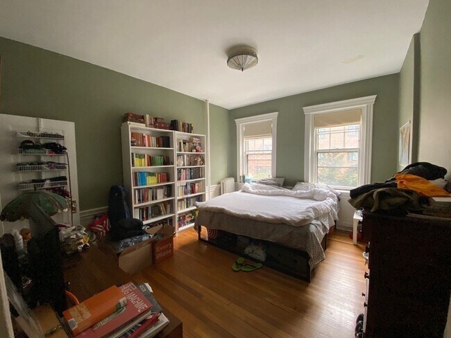 Photo - 70 Strathmore Rd Unit 2B
