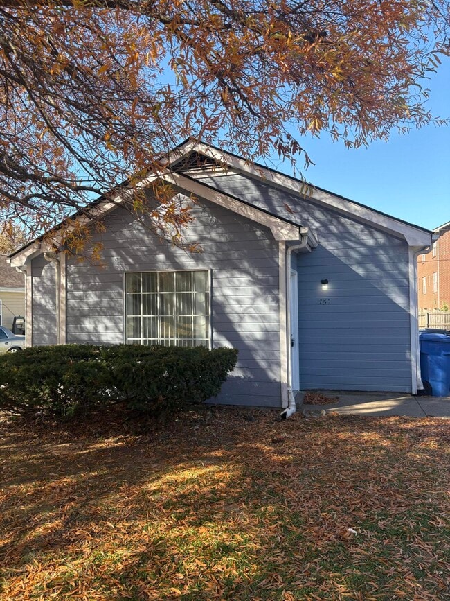 Photo - 757 Gatehouse Pl