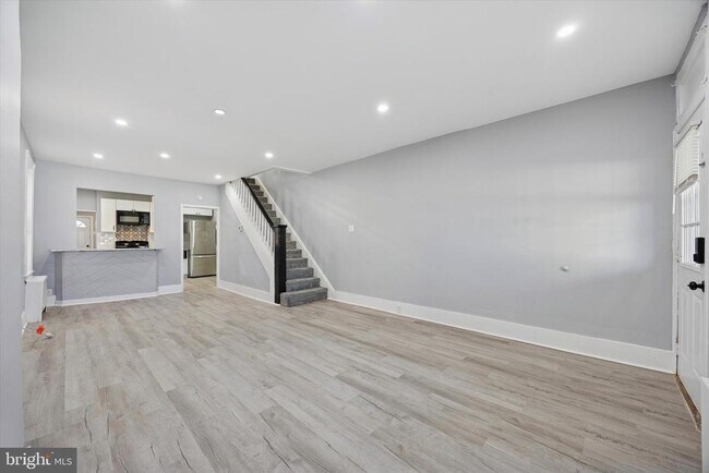 Photo - 23 Woodbine St