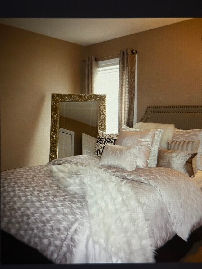 Photo - 11217 North Oakwood Drive