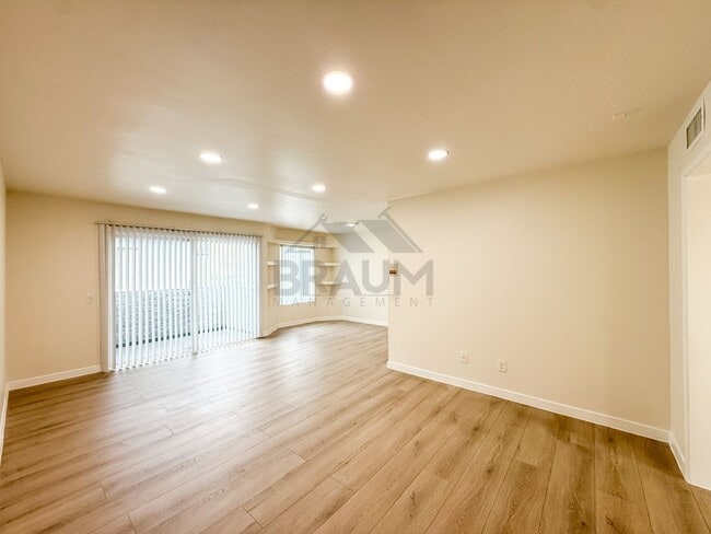 Photo - 15000 Burbank Blvd Unit 202