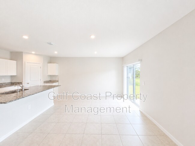 Photo - 810 172nd Ct E