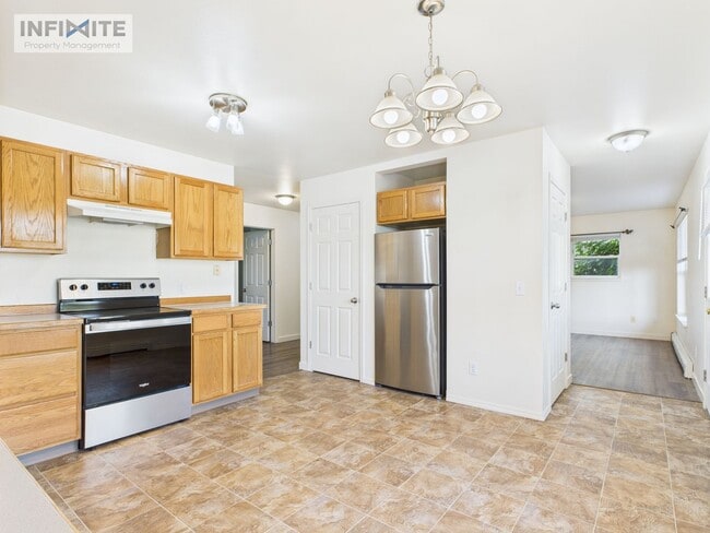 Photo - Great Three Bedroom Condo in Belgrade!