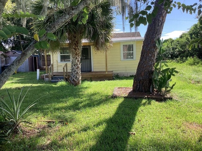 Building Photo - Cozy 1 bedroom, 1 bath! Rental