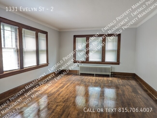 Photo - 1331 Evelyn St Unit 2