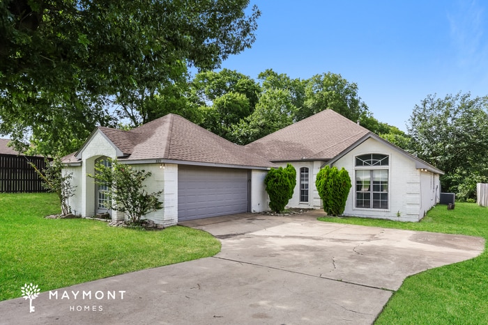 Photo - 1019 Bluffview Dr