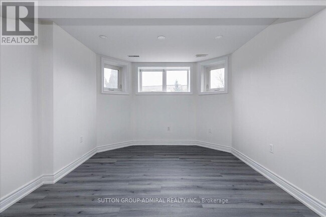 Photo - 104 Marsellus Dr