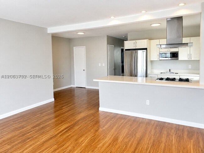 Photo - 7430 Carlyle Ave Unit 4